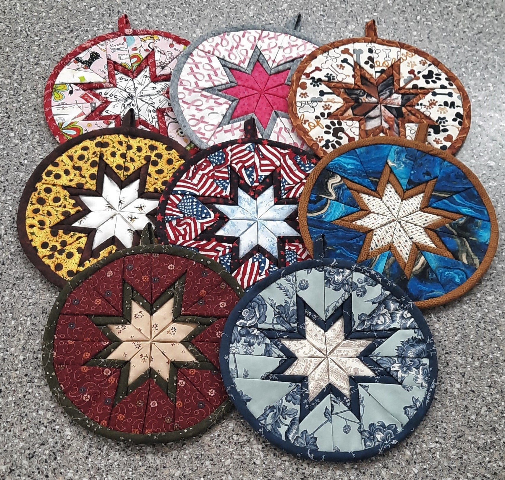 Round Folded Star Pot Holders